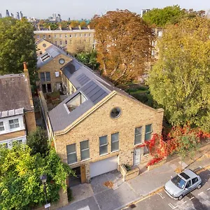 3 Benbow Mews London